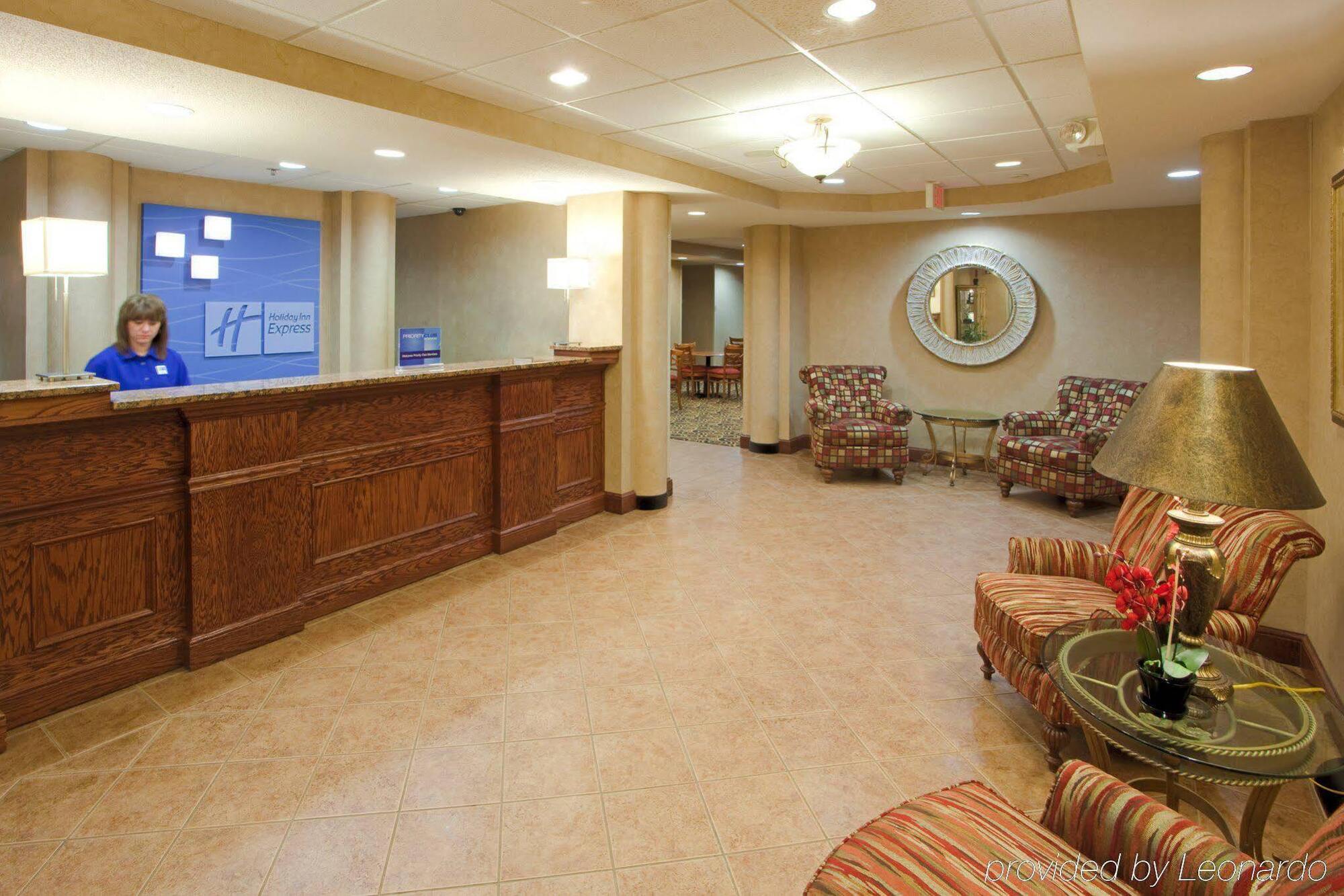 Express By Ihg Hotel